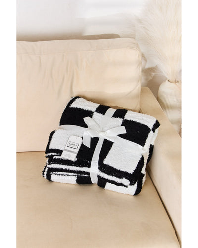 Cuddley Checkered Decorative Throw Blanket