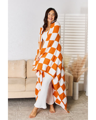 Cuddley Checkered Decorative Throw Blanket